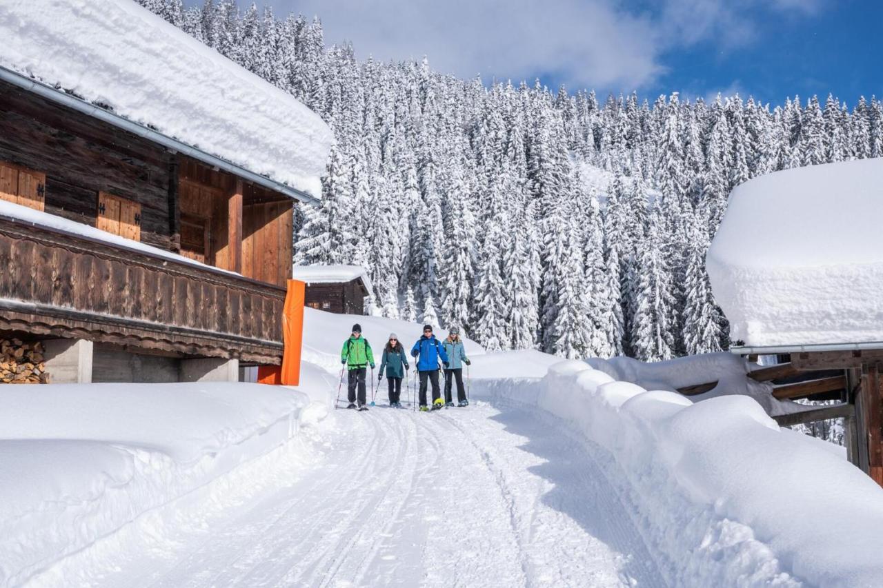 Lodge Schoenfeld Schlitters Luaran gambar