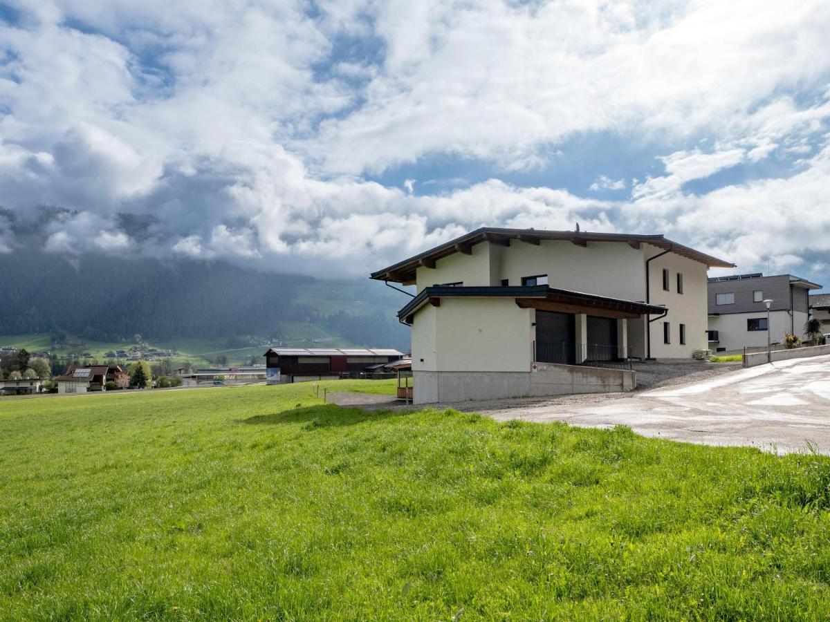 Lodge Schoenfeld Schlitters Luaran gambar