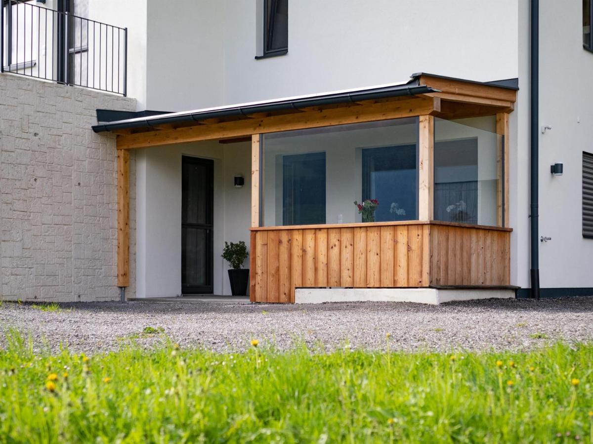 Lodge Schoenfeld Schlitters Luaran gambar